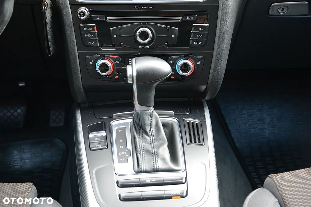 Audi A4 Allroad - 22