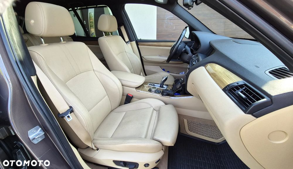 BMW X3 28i xDrive - 36