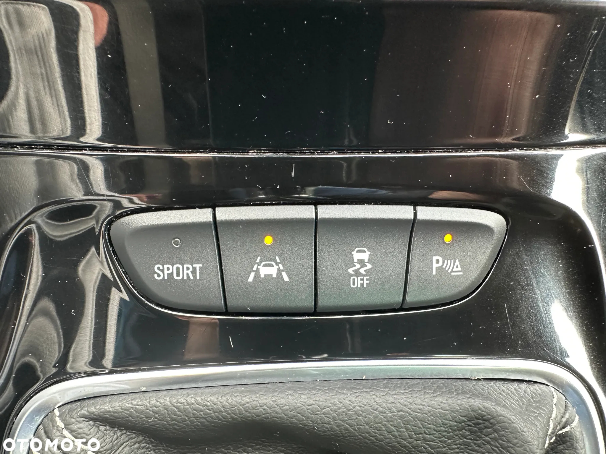 Opel Astra 1.4 Turbo 120 Jahre - 27