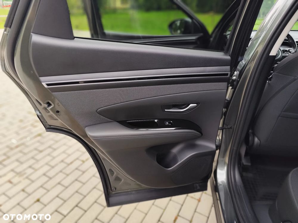 Hyundai Tucson 1.6 T-GDi HEV Smart 2WD - 13
