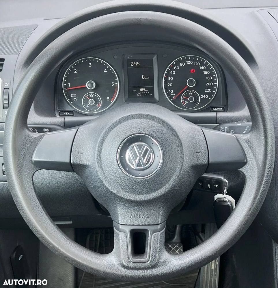 Volkswagen Touran 1.6 TDI DPF Comfortline - 13