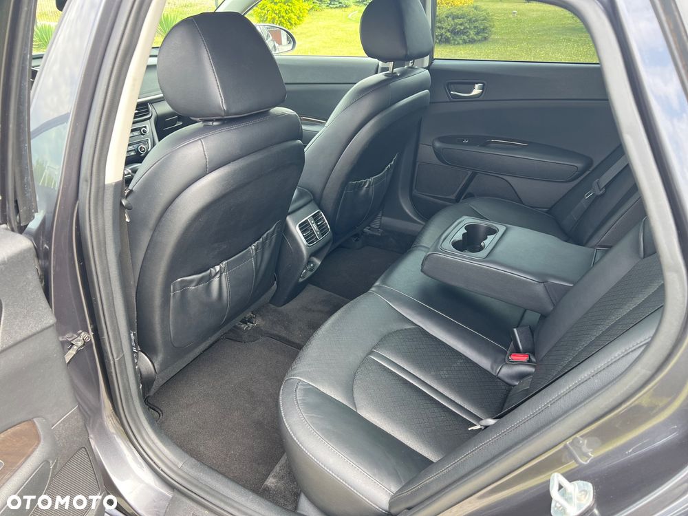 Kia Optima - 6