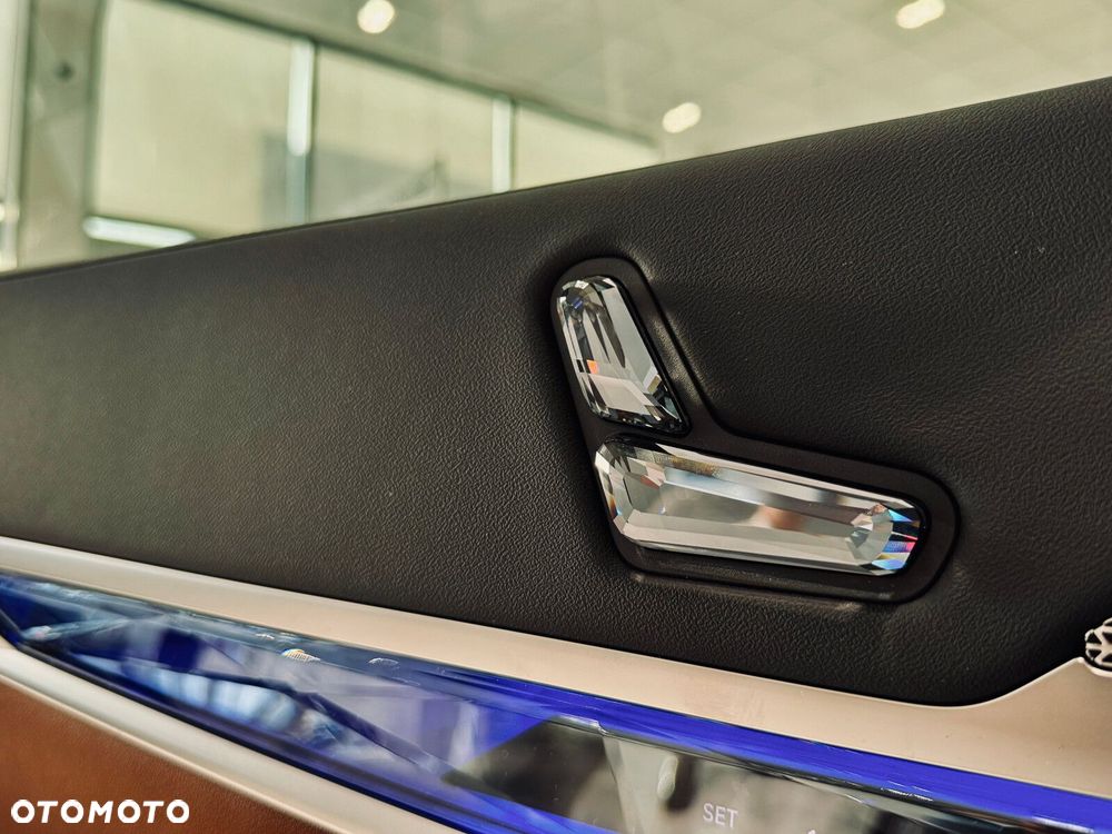 BMW Seria 7 - 20