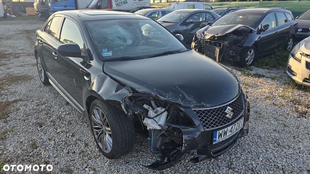 Suzuki Kizashi 2.4 Sport 4WD CVT - 5