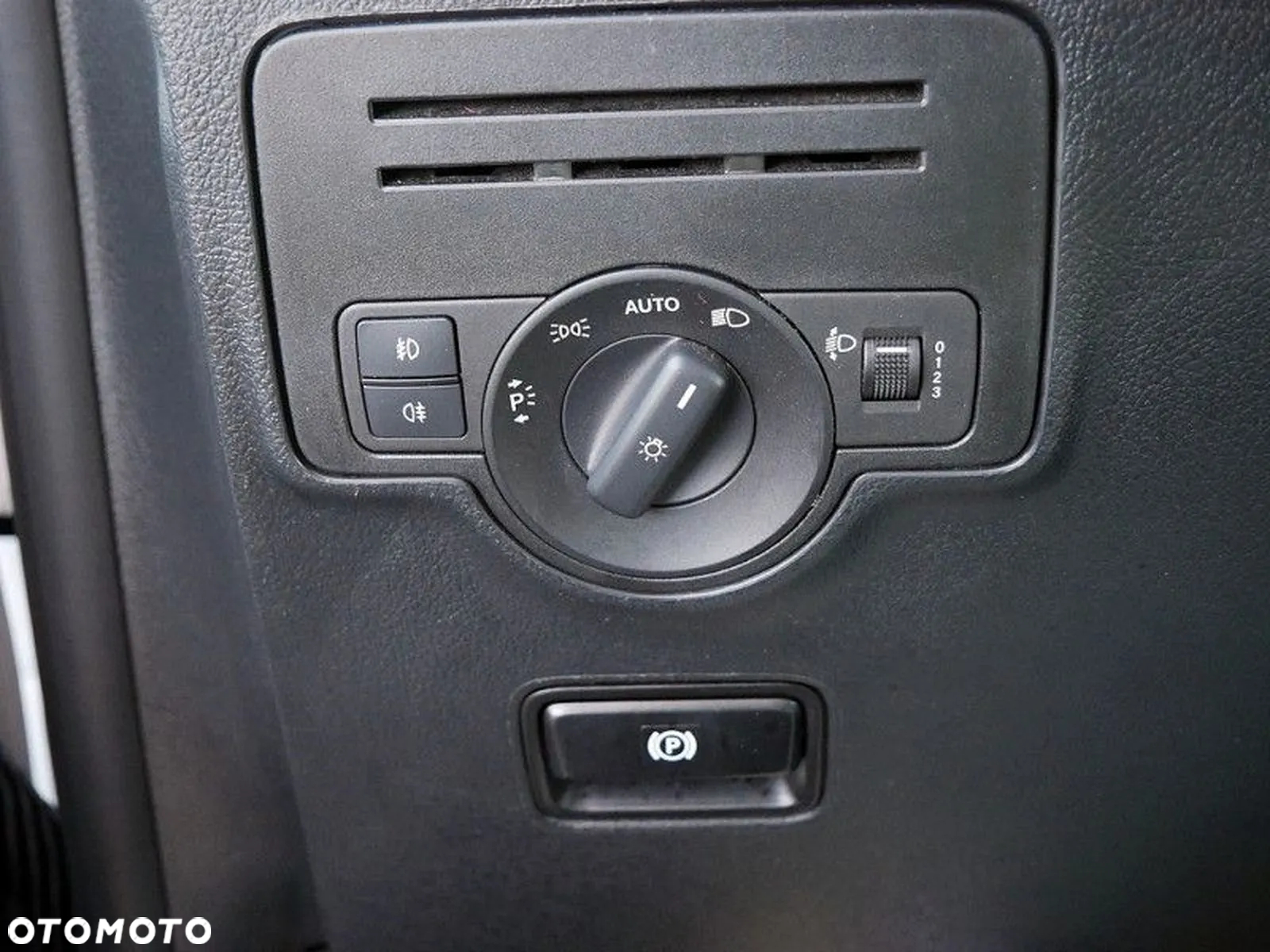 Mercedes-Benz Vito - 26
