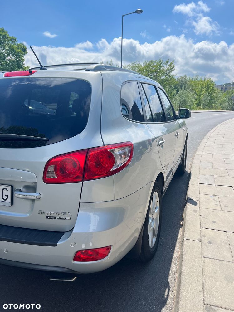 Hyundai Santa Fe - 8