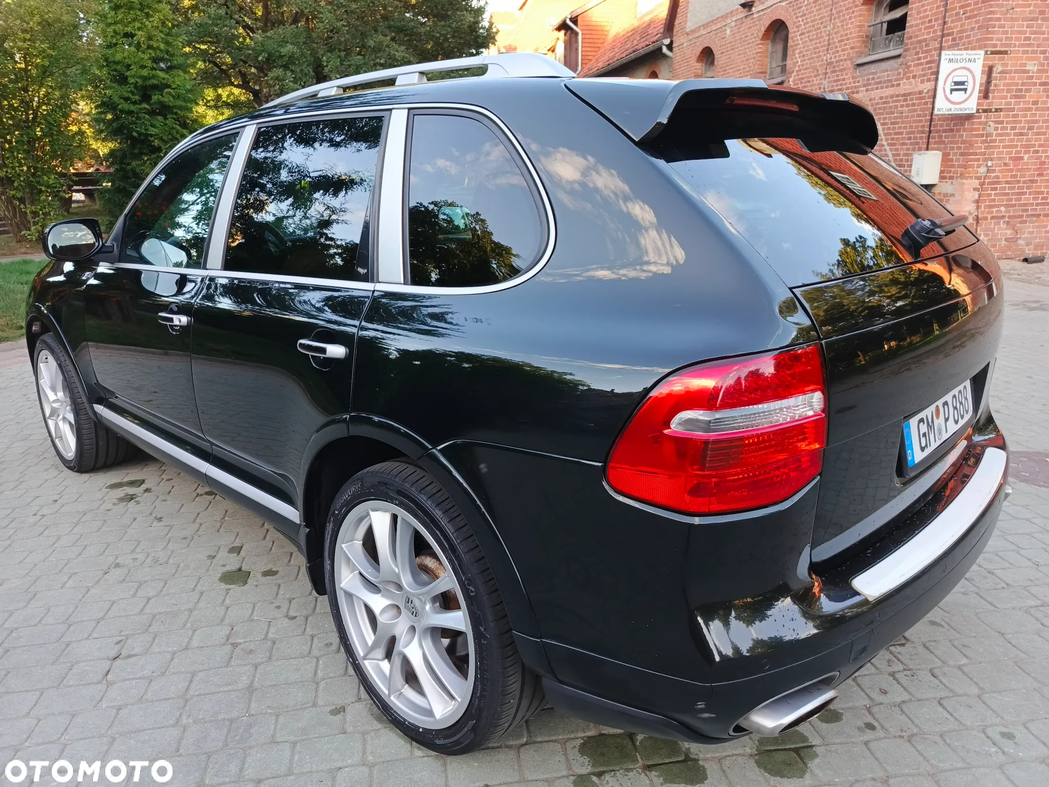 Porsche Cayenne - 7