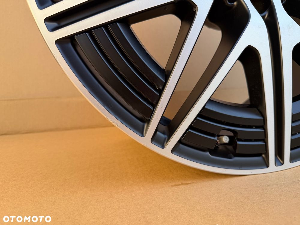 Felgi aluminiowe 20 cali A2064012600 A2064013000 Mercedes Benz C43 AMG W206 - 13