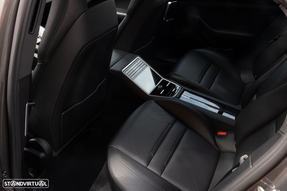 Porsche Panamera - 9
