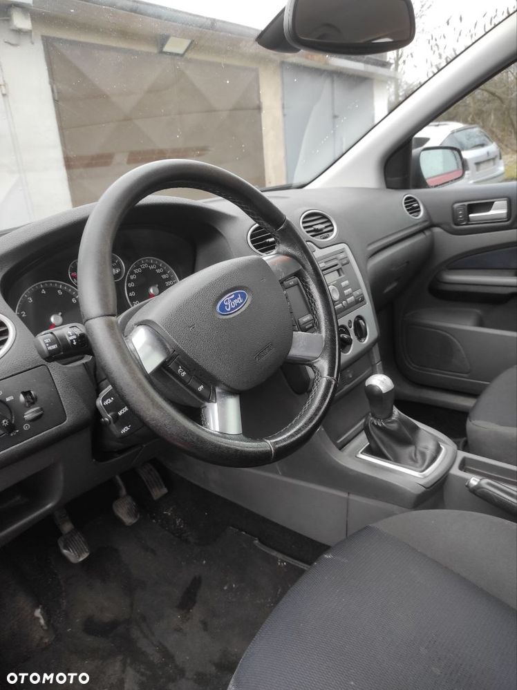 Ford Focus 2.0 Sport - 18