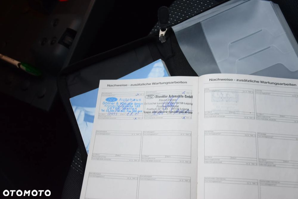 Ford Grand C-MAX - 35