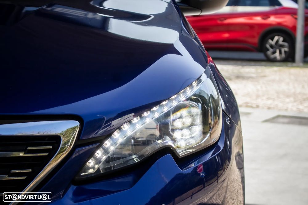 Peugeot 308 SW BlueHDi 130 EAT8 Stop & Start Allure - 6