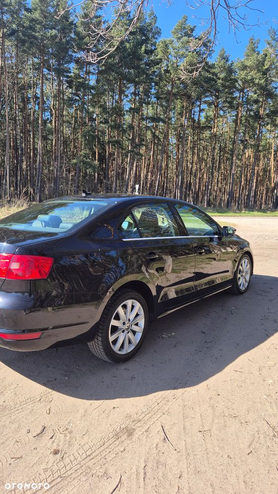 Volkswagen Jetta 1.4 TSI Highline - 3