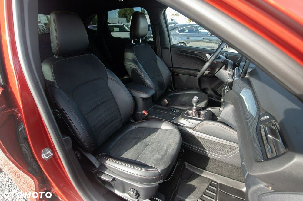 Ford Kuga - 35