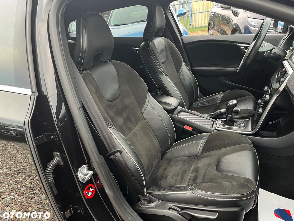 Volvo V40 - 33