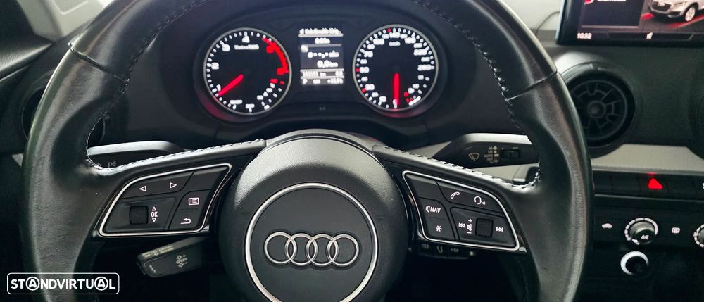 Audi Q2 1.6 TDI Design S tronic - 10