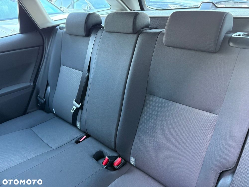 Toyota Auris 1.6 Active - 13