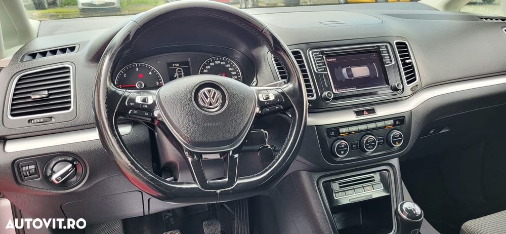 Volkswagen Sharan - 11