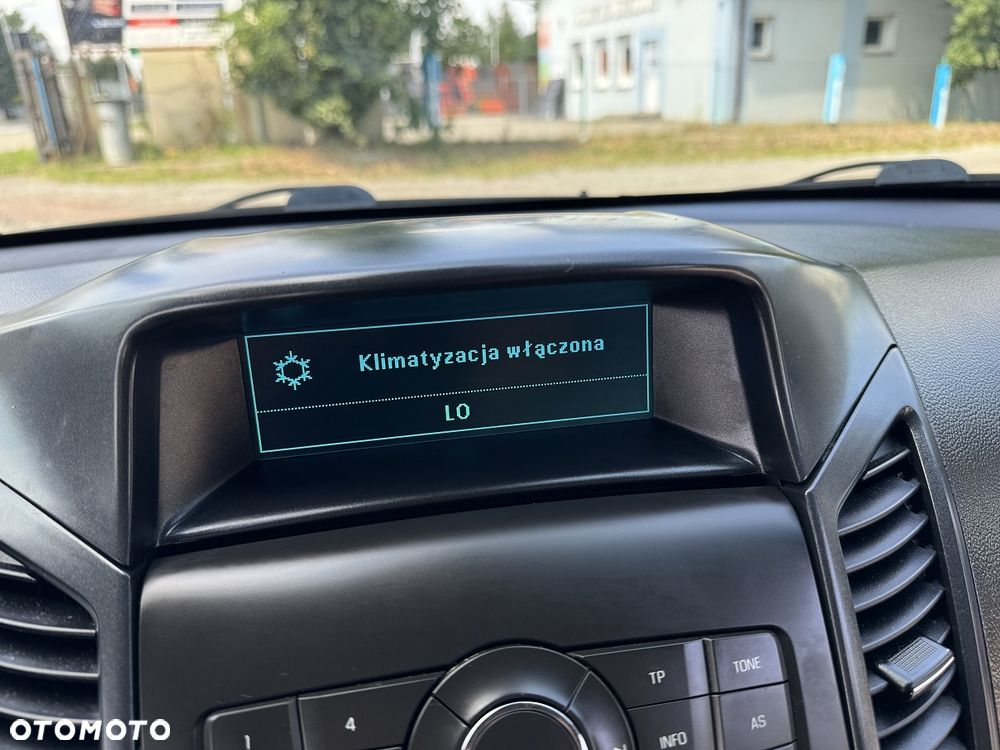 Chevrolet Orlando - 37