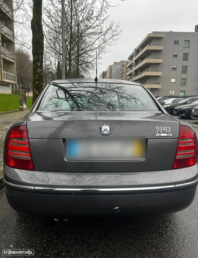 Skoda Superb 1.9 TDi Elegance - 3