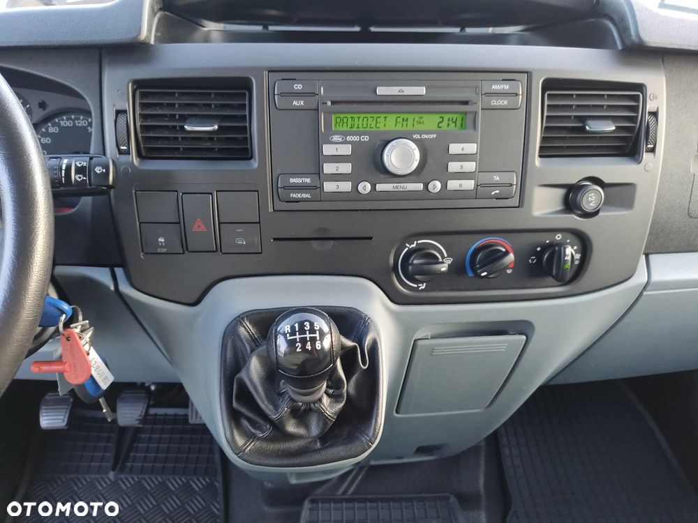 Ford Transit - 36