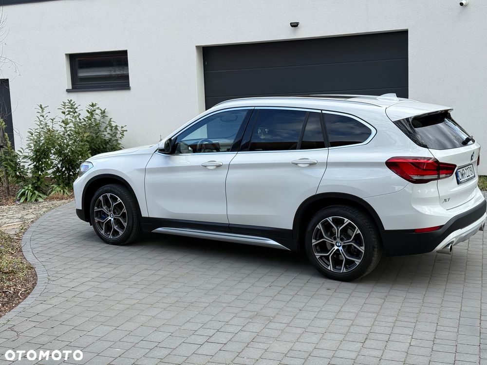 BMW X1 xDrive25i GPF xLine sport - 9