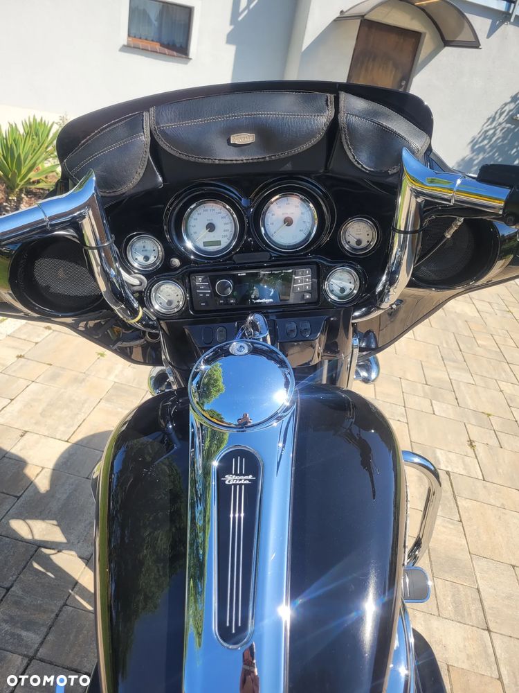 Harley-Davidson Touring Street Glide - 9