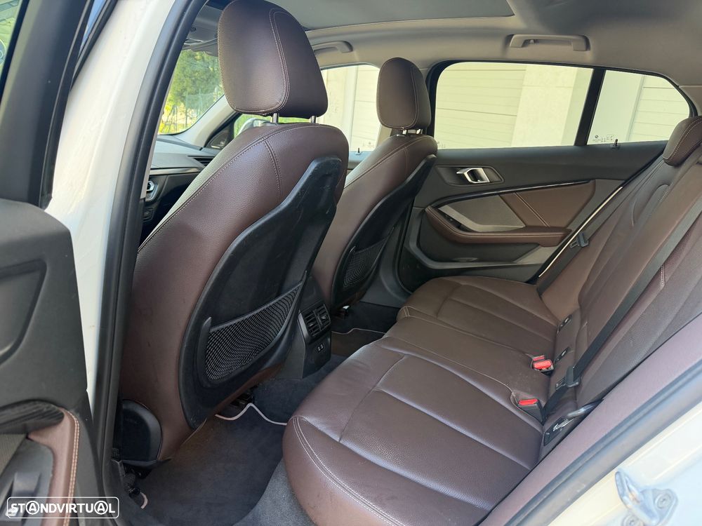 BMW 118 i Aut. Luxury Line - 12