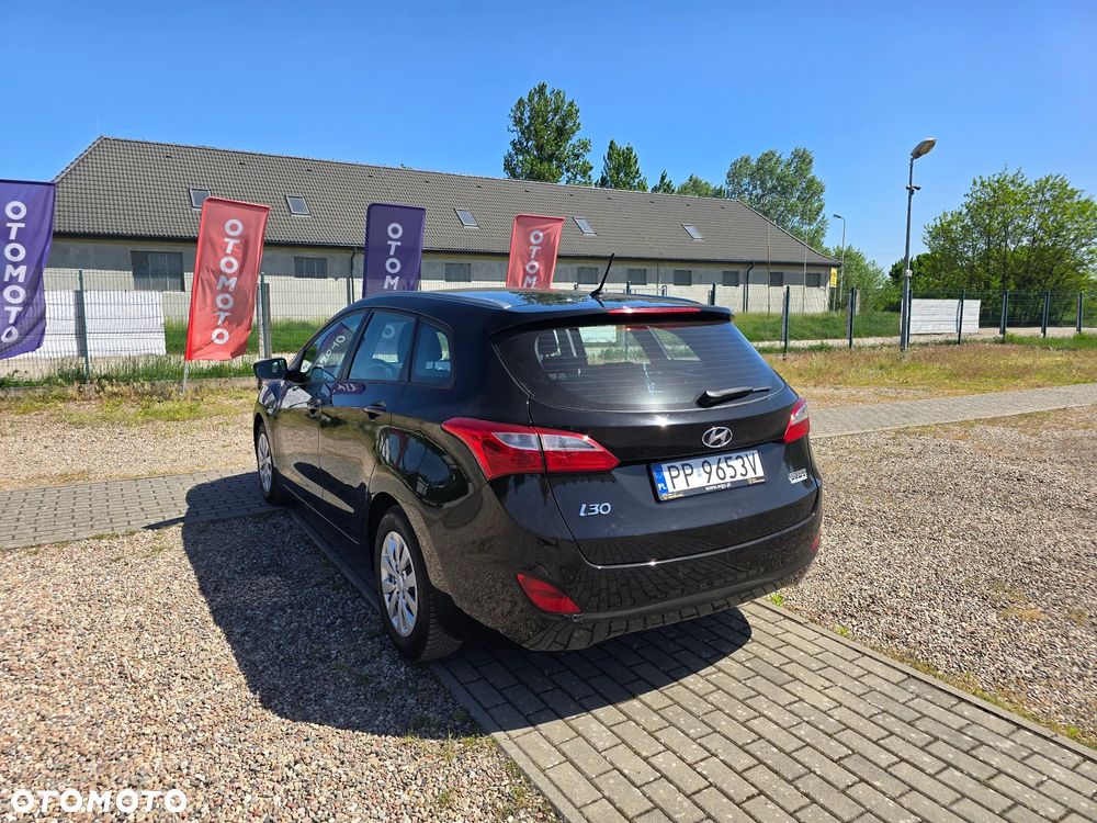 Hyundai i30 blue 1.4 Classic - 8