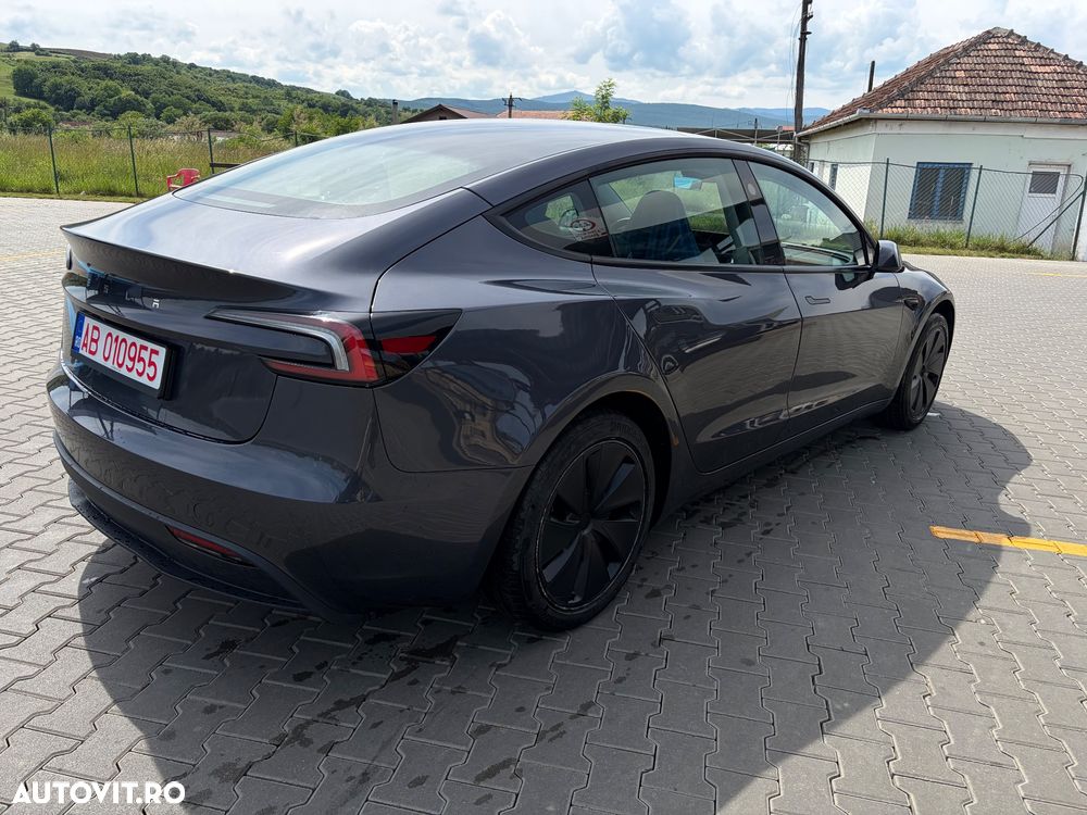 Tesla Model 3 RWD - 3