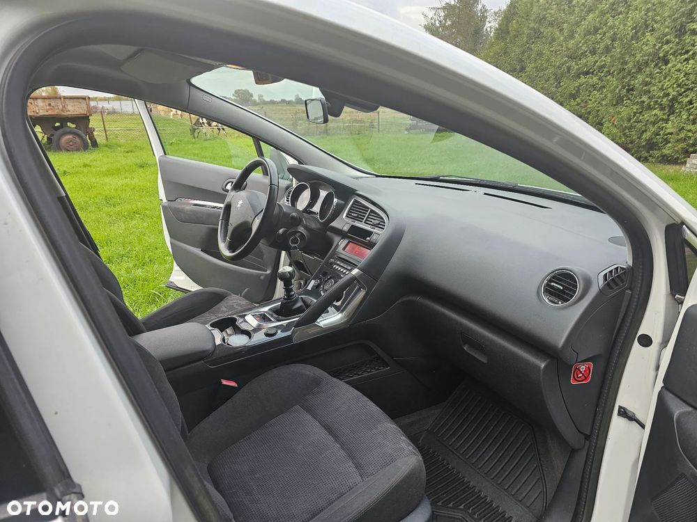 Peugeot 3008 - 17