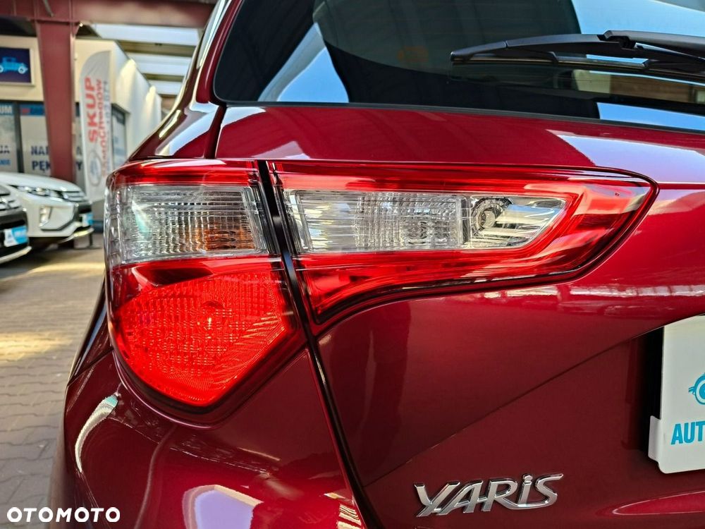 Toyota Yaris 1.5 VVT-i Y20 Team Deutschland - 12