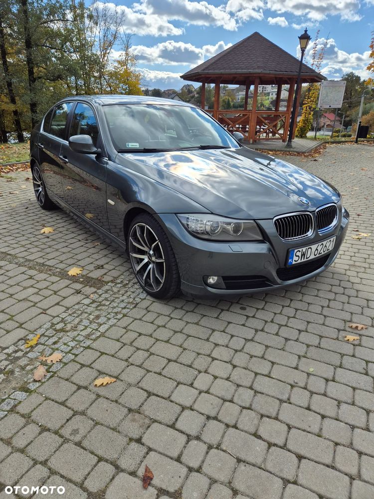 BMW Seria 3 325d - 15