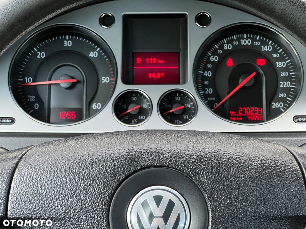 Volkswagen Passat 1.9 TDI Comfortline - 21