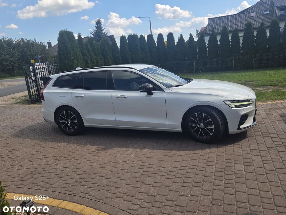 Volvo V60 D4 R-Design - 23