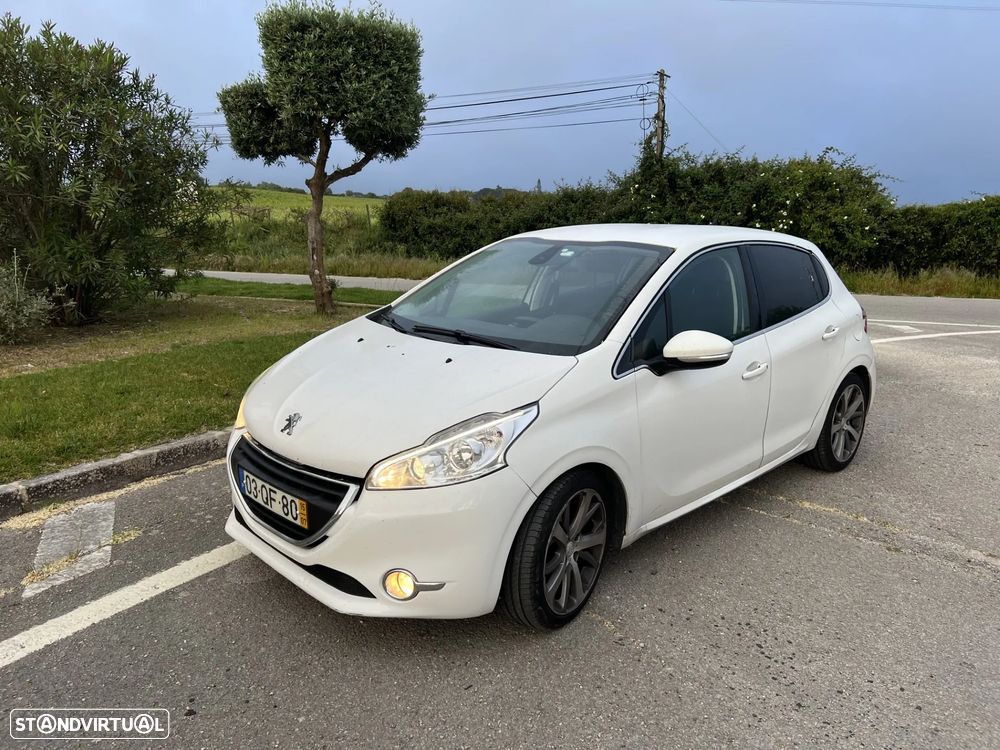 Peugeot 208 1.6 BlueHDi Allure - 4