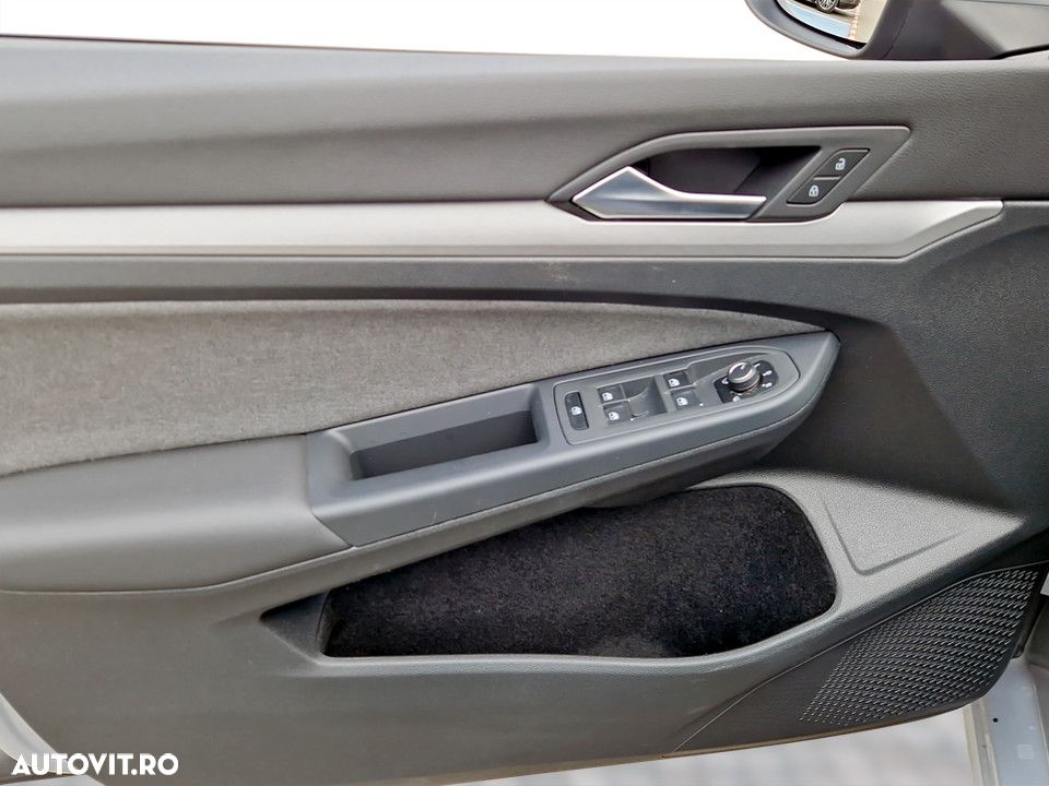 Volkswagen Golf 1.5 TSI Life - 14