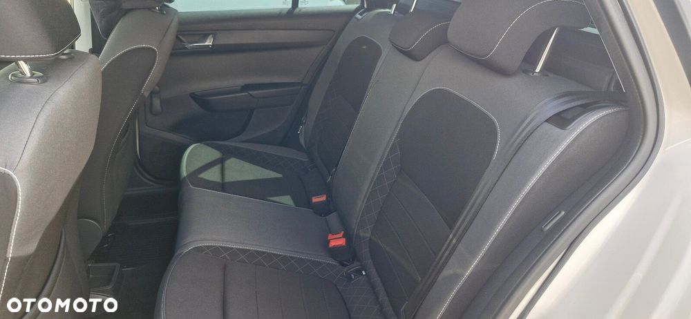 Skoda Fabia 1.0 TSI Ambition - 25
