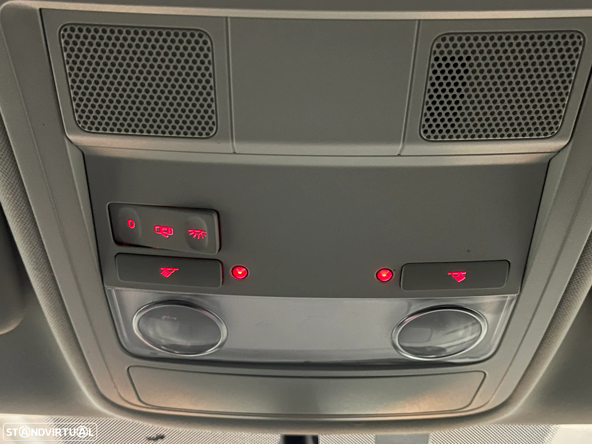 VW Sharan 2.0 TDI Confortline - 31