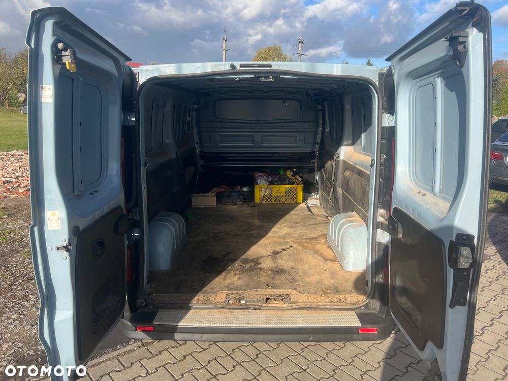 Renault Trafic - 16