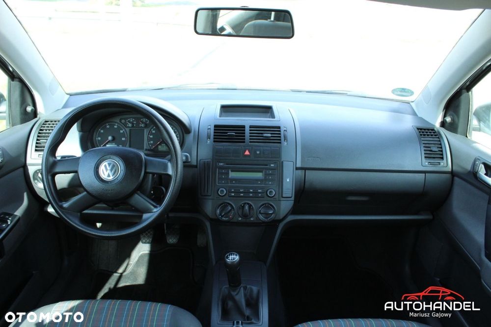 Volkswagen Polo - 8