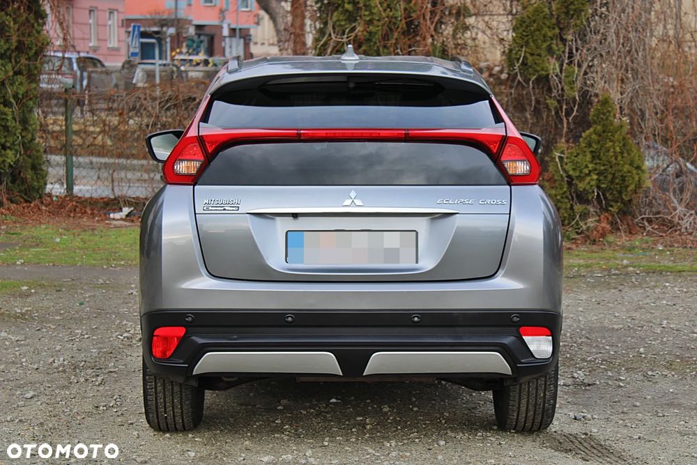 Mitsubishi Eclipse Cross - 9