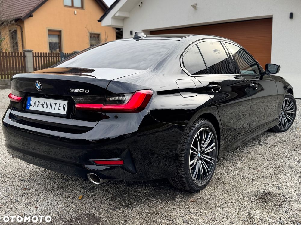 BMW Seria 3 320d Sport Line - 4