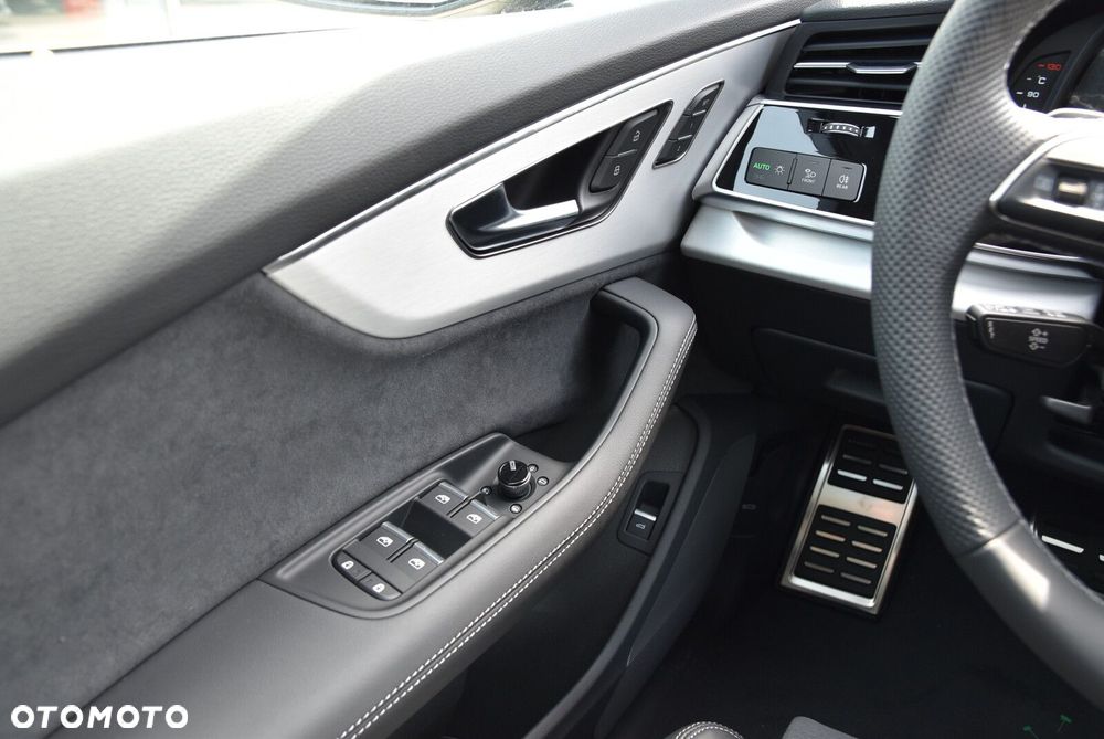 Audi Q7 - 12