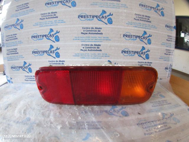 Farol Tras Stop3072 SUZUKI GRAND VITARA 2002 2.0TDI 4X4 110CV 5P DOURADO DRT STANLEY - 1