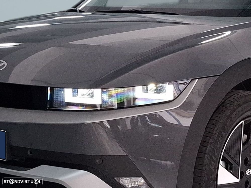 Hyundai IONIQ 84 kWh Premium Plus — fotografia 3