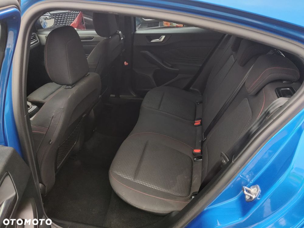 Ford Focus 1.5 EcoBlue Start-Stopp-System ST-LINE - 15