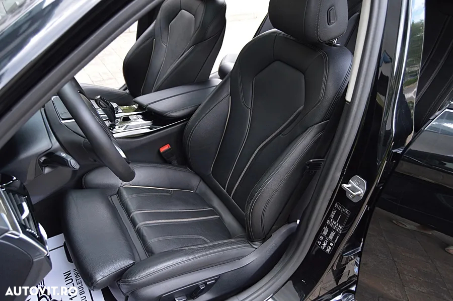BMW Seria 5 520d xDrive AT - 37