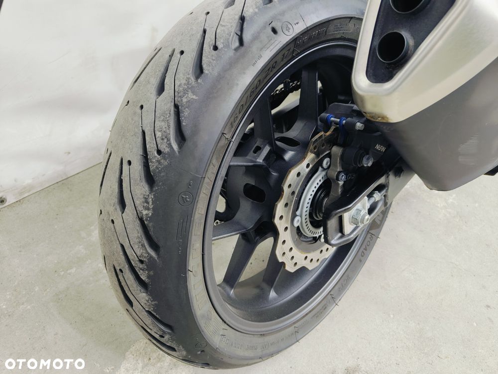 Honda Hornet - 11