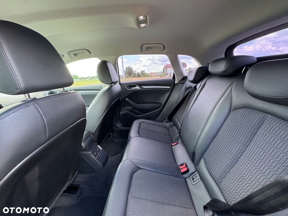 Audi A3 Sportback - 19